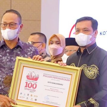 Banjarbaru Terima Penghargaan Lagi, Smart City Dimensi Smart Living diberikan oleh Menkominfo