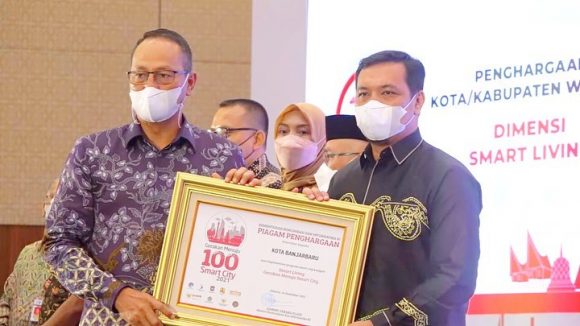 Banjarbaru Terima Penghargaan Lagi, Smart City Dimensi Smart Living diberikan oleh Menkominfo