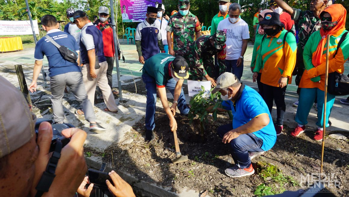 Komunitas GnC Rutin dalam Membersihkan Lingkungan