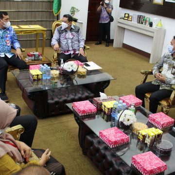 Retribusi Pasar Bakal Non-Tunai