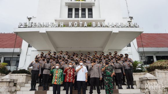 40 Bintara Remaja Bertandang ke Balai Kota