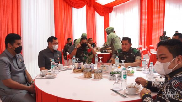 (Foto) Silaturahmi dengan Pangdam IV/Mulawarman