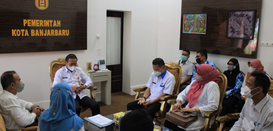 Ikatan Guru Indonesia Kalsel Meminta Dukungan Wartono