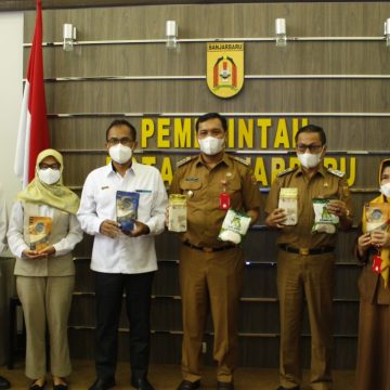 Bulog Devre Kalsel Tawarkan Persedian Beras Kepada ASN Pemkot Banjarbaru