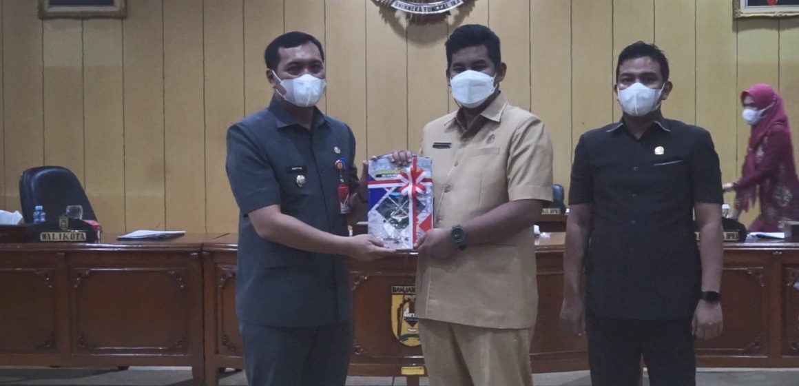3 Buah Raperda Usulan Pemkot Banjarbaru Disetujui Oleh Semua Fraksi DPRD