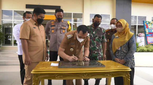 Wali Kota Banjarbaru Resmikan Gedung Baru PUPR Sekaligus Syukuran Hari Ulang Tahun ke-38