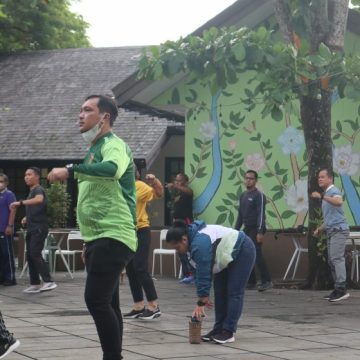 Meningkatkan Herd Immunity, Pemkot Banjarbaru Senam Sehat di Mess L