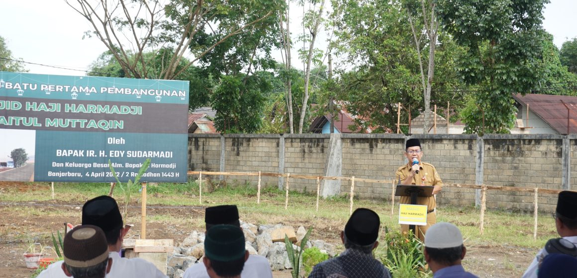 DSC09657 Peletakan Batu Pembangunan Mesjid H. Harmadji