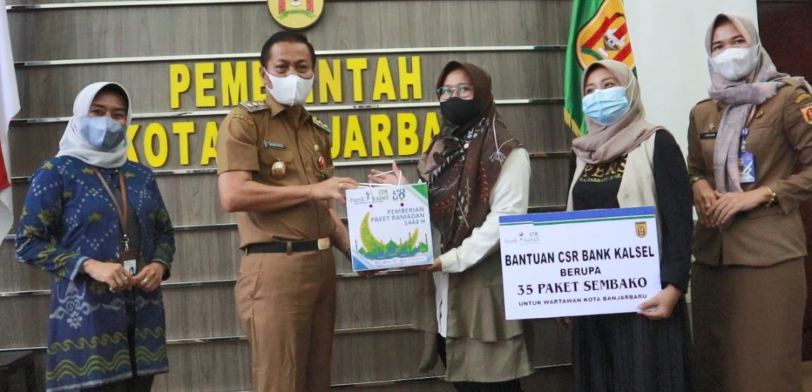 Paket Sembako dan Dana ZIS UPZ Kepada Pensiun ASN, Wartawan dan Pertuni.