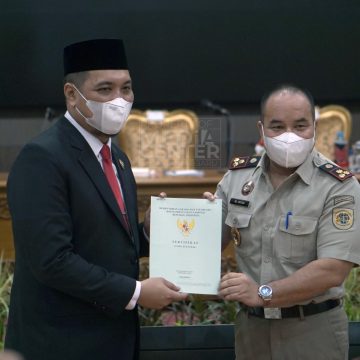 WhatsApp Image 2022-05-31 at 2.35.13 PM Rakor Pimpinan SKPD & Penyerahan Sertifikat Tanah Oleh BPN Kota Banjarbaru