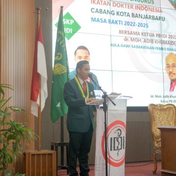 dr. Danny Indrawardhana Resmi Jabat Ketua IDI Banjarbaru