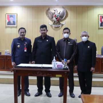 Pengambilan Keputusan RAPERDA Kota Banjarbaru