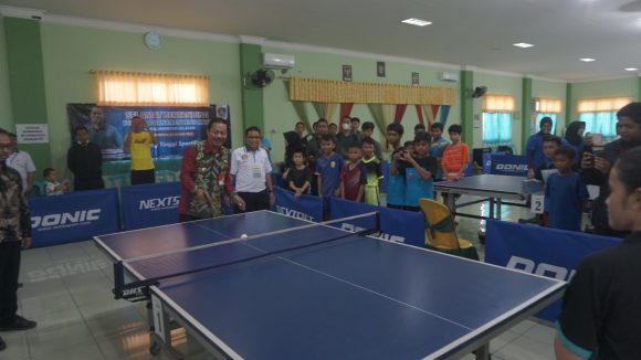 Kejuaran Tenis Meja Kategori Umum dan Pelajar Se-Kalsel Mencari Bibit Terbaik.