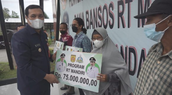 Pemkot Banjarbaru Kembali Cairkan Bantuan Sosial RT Mandiri.