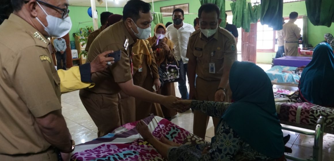 Pemerintah Kota Banjarbaru Mengunjungi Rumah Penerima Bantuan