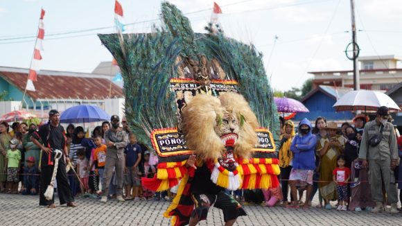 Pargelaran Reog Ponorogo Hiasi Hari Kemerdekaan Republik Indonesia ke-77 Di Kota Banjarbaru.