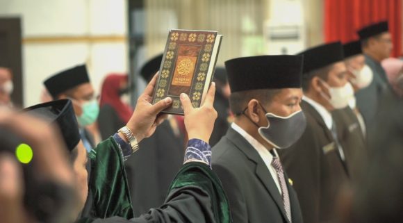 Wali Kota Banjarbaru Lantik 38 Pejabat Baru, Berikut Daftarnya.