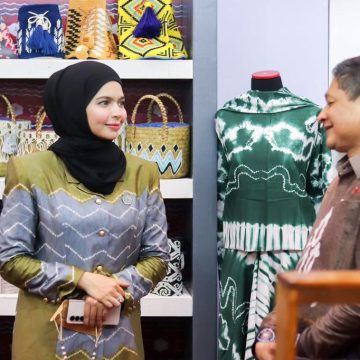 Vivi Mar’I Zubedi Hadirkan Produk Kriya Banjarbaru Di Pameran Kriyanusa 2022