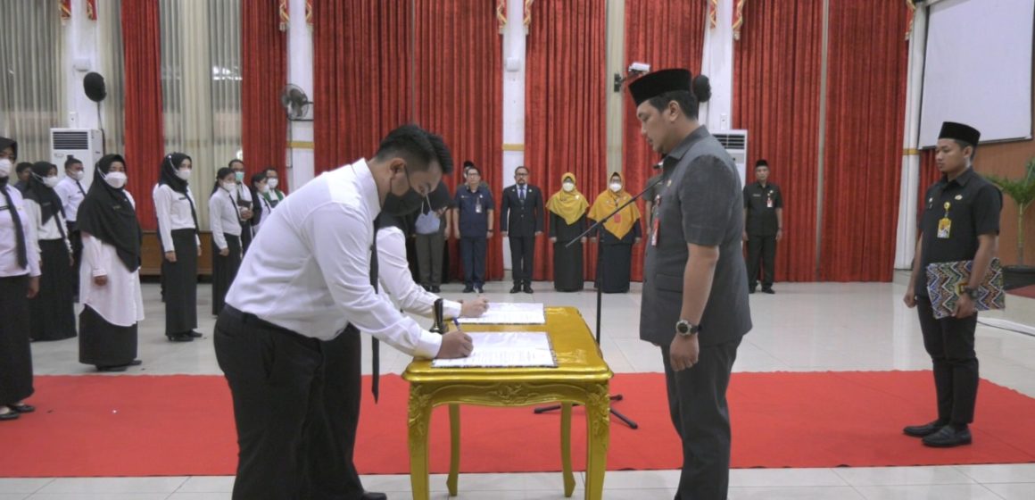Pejabat Fungsional Yang Memiliki Karakteristik Dilantik Wali Kota.
