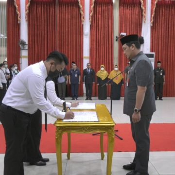 Pejabat Fungsional Yang Memiliki Karakteristik Dilantik Wali Kota.