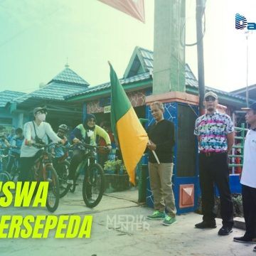 Hijau Neon Gradasi Kebugaran Thumbnail YouTube (10) (Video) Aksi Siswa Cinta Bersepeda dalam Rangka Zero Emition Day