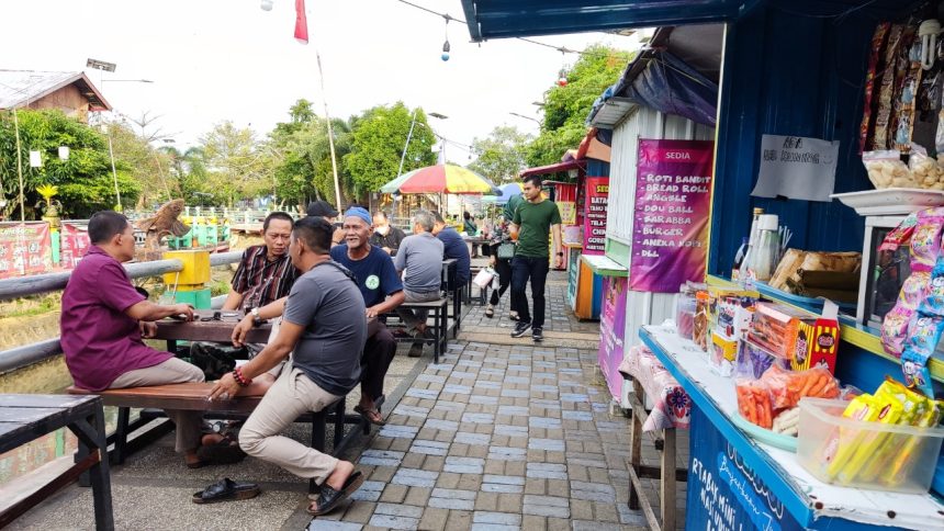 Program RT Mandiri Akan Lebih Percantik Wisata Kuliner Kampung Pelangi
