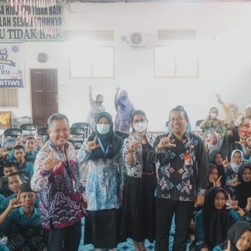 Diskominfo dan BNN Goes to SMK 2 PGRI