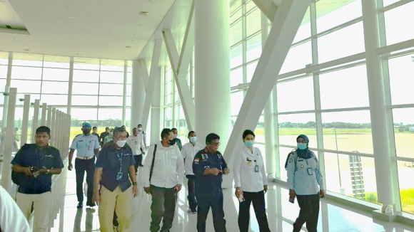 Hadapi KTT G20, Bandara Syamsudin Noor Siapkan Fasiltas Parking Stand Pesawat.