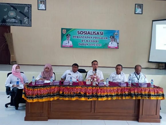 Camat Cempaka Kawal Program RT Mandiri