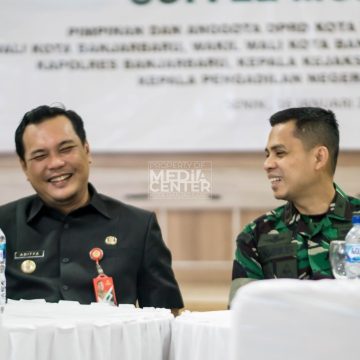 Diskusi Santai Dengan Coffe Morning