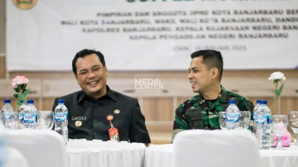 Diskusi Santai Dengan Coffe Morning
