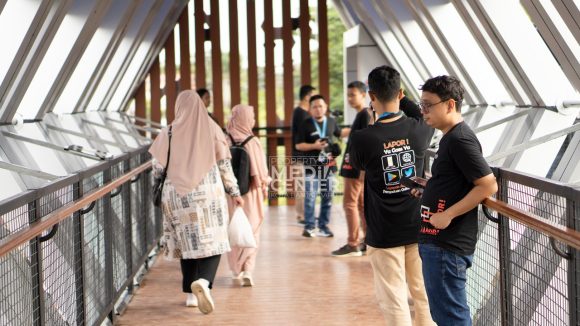 Pemkot Banjarbaru Tanggapi Saran dan Kritik Masyarakat Guna Lengkapi Fasilitas JPO.