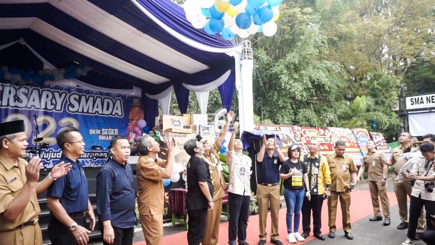 WhatsApp Image 2023-01-30 at 11.12.53 Paman Birin Hadiri Peringatan HUT SMADA ke – 46
