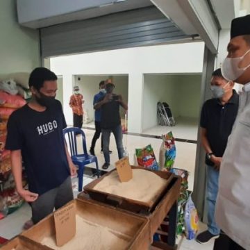 Wali Kota Banjarbaru Bagikan 4,3 Ton Beras di 4 Kelurahan