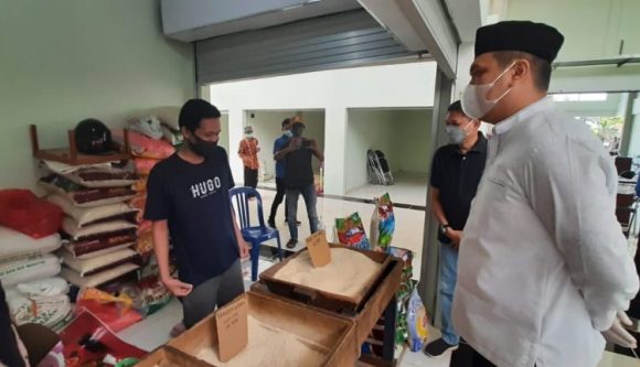 Wali Kota Banjarbaru Bagikan 4,3 Ton Beras di 4 Kelurahan
