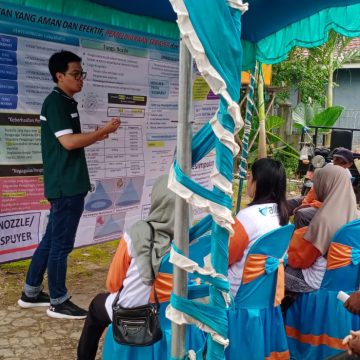 Petani Banjarbaru Dilatih Agar Penggunaan Pestisida Aman