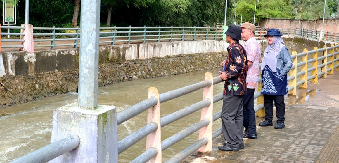 Pemkot Banjarbaru Evaluasi Penyebab Banjir dan Strategi Baru Dalam Penanggulangannya.