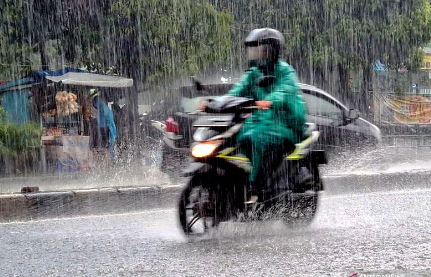 Potensi Cuaca Ekstrem, Aditya Mengimbau Masyarakat Banjarbaru.