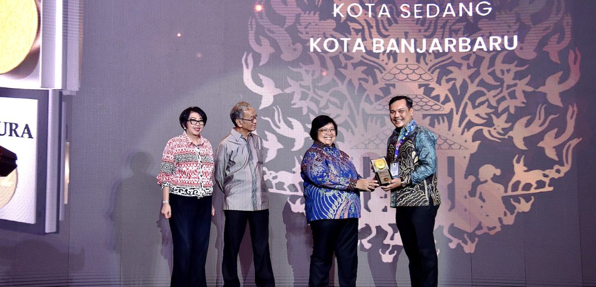 Penghargaan Adipura ke-5, Dipersembahkan Untuk Banjarbaru Pada Momen 2 Tahun Kepemimpinan Aditya-Wartono.