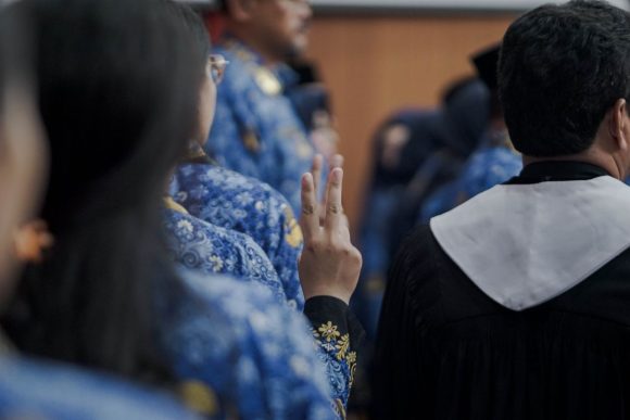 278 Pegawai Negeri Sipil Kota Banjarbaru Mengambil Sumpah Jabatan