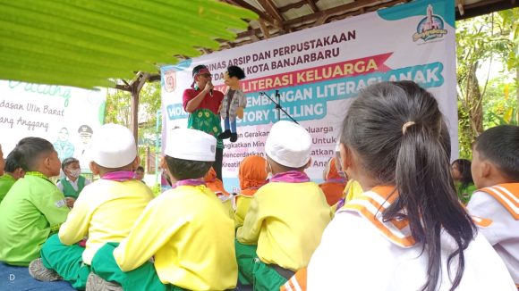 Dongeng Bersama Anak-anak Landasan Ulin Barat