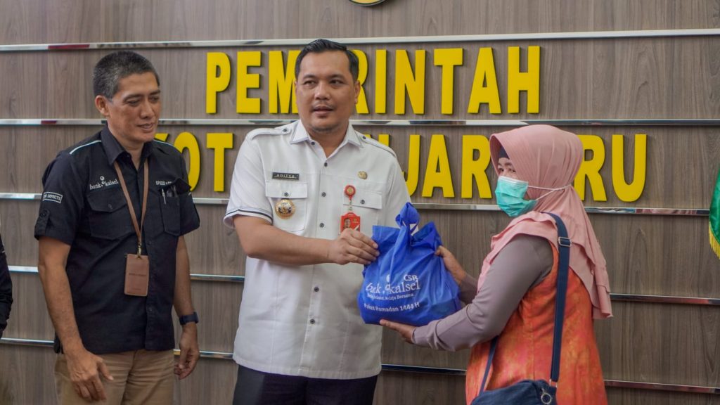 Paket Ramadhan kepada Pensiunan ASN dan Wartawan Kota Banjarbaru