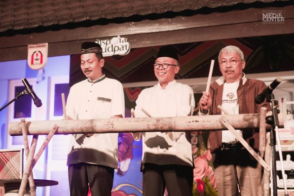 Pemko Banjarbaru Gelar Tadarus Puisi