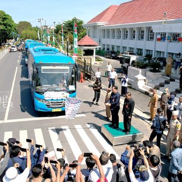 5 Unit Bus Gratis Untuk Pulang Kampung Halaman Dilepas Aditya