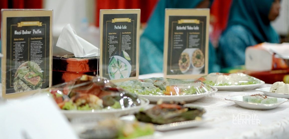 20 Kelurahan se-Kota Banjarbaru Berlomba-lomba Menciptakan Inovasi Menu Serba Ikan.