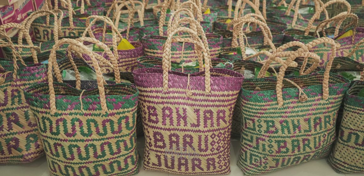 800 Sembako Dibagikan Kepada Warga Banjarbaru
