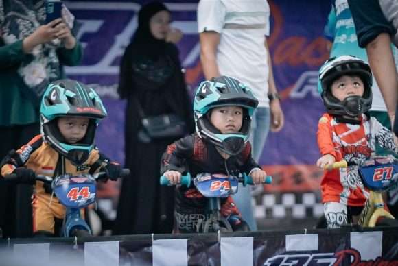 Anak-anak Geber Pushbike di Wali Kota Cup Championship 2023
