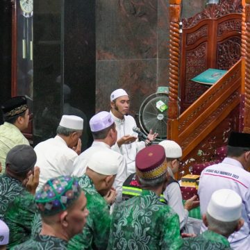 WhatsApp Image 2023-06-12 at 09.09.44 (1) Aditya Laksanakan Salat Hajat Bersama Calon Jamaah Haji