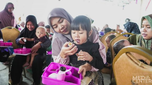 Berdayakan Sumber Daya Pangan Lokal, Laura Ikuti Lomba Gerakan Makan Sehat