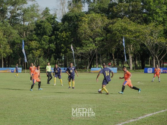 Turnamen Sepak Bola U-40 Paman Birin Cup Meriahkan HUT Ke-65 Kodam VI Mulawarman